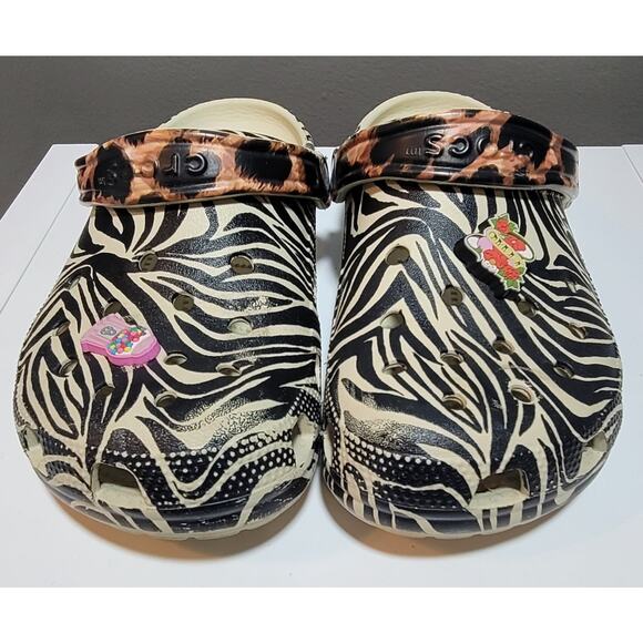 New Women’s Size 9 Zebra Leopard Animal Remix Crocs Shoes Unisex W/ Charms - Picture 2 of 8